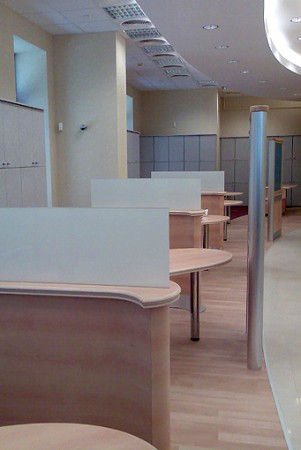 referensi_asztalok_beépített_bútorok_gyártás_beépítés